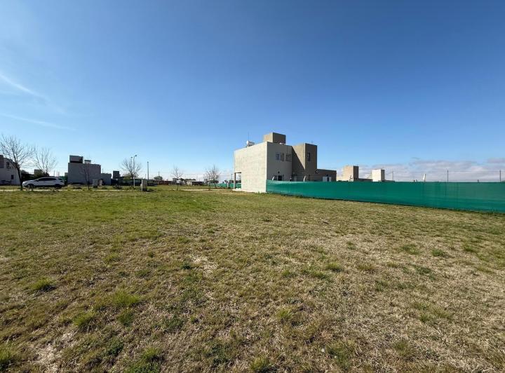 Terreno · 650m²