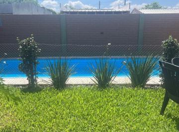Casa · 97m² · 5 Ambientes · 2 Cocheras · ¡Imperdible! Casa en Venta en B° Natania 48 – Los Nogales | Apto Crédito