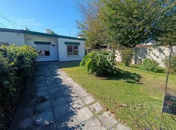 Casa · 60m² · 3 Ambientes · 2 Cocheras · Venta Casa en La Reja Moreno