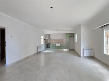 Casa · 170m² · 3 Ambientes · 2 Cocheras · Casa - San José