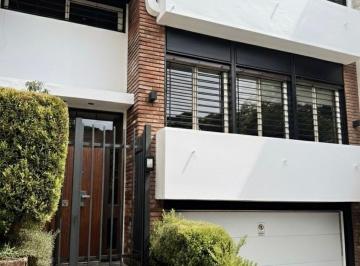 Casa · 264m² · 7 Ambientes · 2 Cocheras · Casa en Venta 7 Ambientes Belgrano R con Pileta