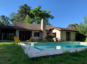 Quinta vacacional · 127m² · 2 Dormitorios · 2 Cocheras · Casa Quinta Venta Escobar 3 Ambientes Gran Parque