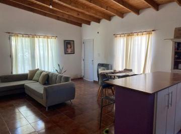 Casa · 81m² · 3 Ambientes · 1 Cochera · Casa en Venta Dos Dorm. Rauch