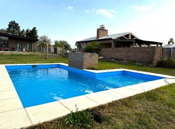Quinta vacacional · 52m² · 3 Dormitorios · Venta Casa Quinta C Piscina en Jardines D La Costa