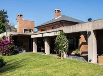 Casa · 250m² · 6 Ambientes · 1 Cochera · Casa Luminosa en Una Planta Club de Campo El Paso