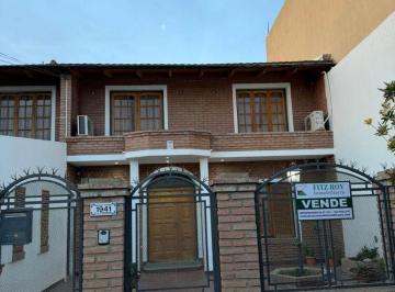 FRI-FRI-1246_2 · Venta Casa de 4 Ambientes con Garaje/quincho, Bº Union, Caleta Olivia