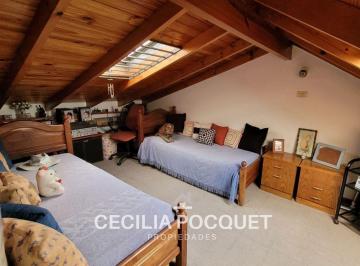 Casa · 123m² · 5 Ambientes · 1 Cochera · Duplex Tipo Casa en Venta en Barrio Democracia