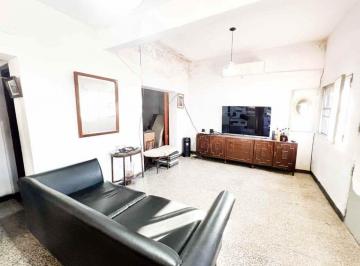 Casa · 116m² · 3 Ambientes · Casa Dos Dorm. en Venta + Patio - Saladillo