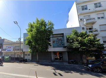 Depósito · 1868m² · Venta Deposito - Galpón con Local Comercial Flores