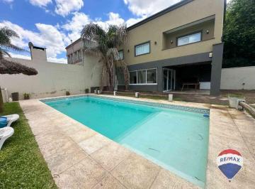 Casa · 140m² · 4 Ambientes · 1 Cochera · Casa 4 Ambientes Venta a Estrenar Garage Pileta