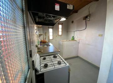 PH · 184m² · 6 Ambientes · Apto Credito PH de 3 Amb + Depto 3 Amb en Banfield