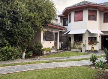Casa · 237m² · 5 Ambientes · 1 Cochera · Oportunidad Casa Bernal o Quilmes Financiación 30%