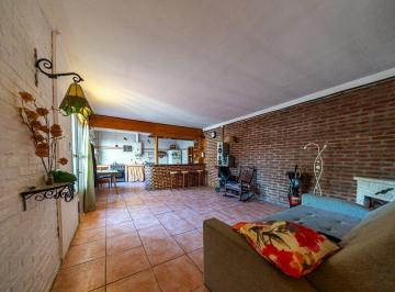 Casa · 88m² · 3 Ambientes · Casa de Pasillo Venta Zona Norte 2 Dorm y Patio