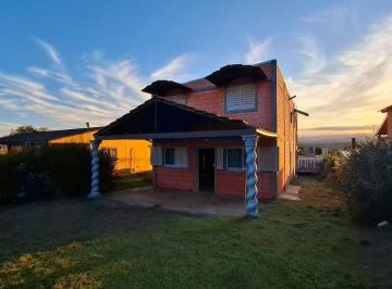 Casa · 144m² · 4 Ambientes · 1 Cochera · Venta Casa 3 Dorm. Comuna San Roque Punilla