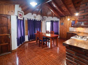 Casa · 140m² · 5 Ambientes · 1 Cochera · Casa Esquina en Venta, Barrio Viejo Tonel 1, Maipú