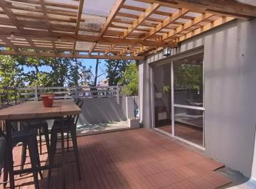 PH · 90m² · 4 Ambientes · PH en Venta de 3 Dorm. con Terraza
