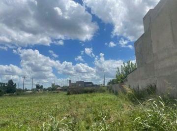 Terreno · 338m² · Remax Vende Terreno en Zona Granja La Esmeralda