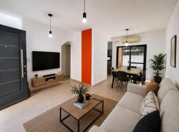 Casa · 60m² · 3 Ambientes · 1 Cochera · Venta Duplex 3 Amb Ituzaingo con Cochera y Patio