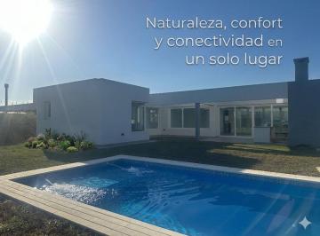 Casa · 173m² · 4 Ambientes · Venta Casa 4 Ambientes Pileta Prados del Oeste