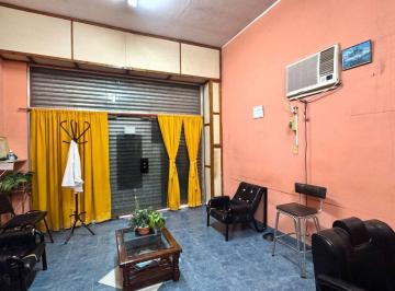 Casa · 123m² · 3 Ambientes · 1 Cochera · Venta Casa con Dos Locales Com en Hurlingham