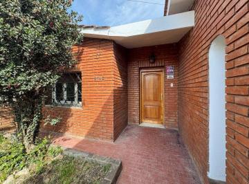 Casa · 149m² · 3 Ambientes · 1 Cochera · Venta Comoda Casa 3 Dorm Barrio Empalme