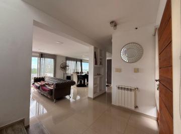 Casa · 268m² · 5 Ambientes · 2 Cocheras · Venta Casa 3 Dorm. Terrazas de Villa Allende