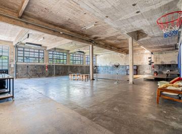 Bodega-Galpón · 350m² · Venta Propiedad Mixta en Villa Urquiza Galpon