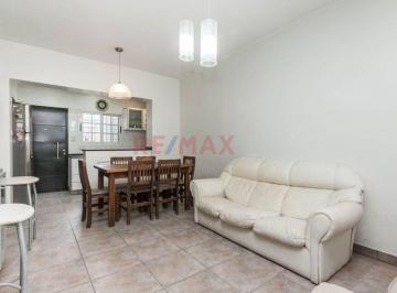 PH · 60m² · 3 Ambientes · Venta PH 3 Amb Quincho y Terraza Reciclado Lanus