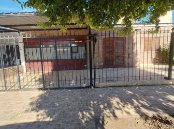 Casa · 161m² · 6 Ambientes · 2 Cocheras · Se Vende Casa 4 Dorm. Barrio Matienzo