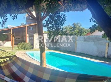 Casa · 160m² · 5 Ambientes · 1 Cochera · Casa en Venta en Pomona