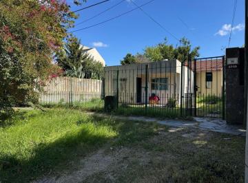Casa · 100m² · 4 Ambientes · Casa en Venta Gonnet 2 Dorm.