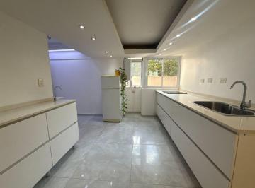 Departamento · 82m² · 4 Ambientes · 1 Cochera · Departamento en Venta Boedo con Cochera y Baulera
