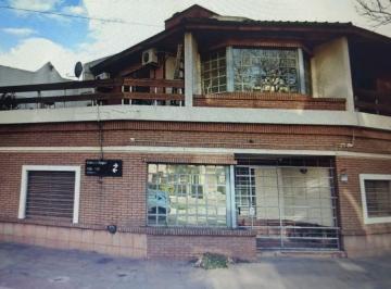 Casa · 163m² · 5 Ambientes · 1 Cochera · Venta Casa 5 Amb Liniers Cochera Apto Credito