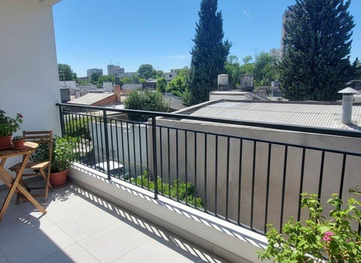 Venta Tres a Ambientes en Monte Castro a Estrenar