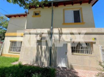 Casa · 133m² · 4 Ambientes · 1 Cochera · Casa 3 Dorm. Barrio Norte