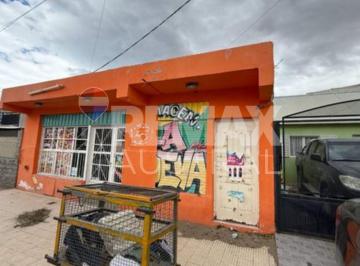 Casa · 132m² · 4 Ambientes · Local Comercial - Bºsan Cayetano