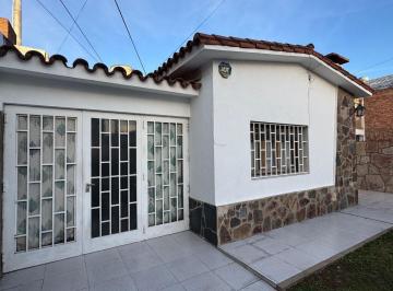 Casa · 189m² · 5 Ambientes · 2 Cocheras · Venta Casa 2 Dorm Mas Dpto Patio B Rosedal Ruta 20