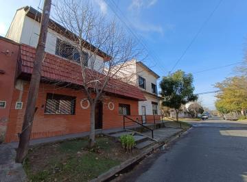 Casa · 300m² · 5 Ambientes · 1 Cochera · Casa en Venta 4 Amb + Dpto 2 Amb + Local W Morris