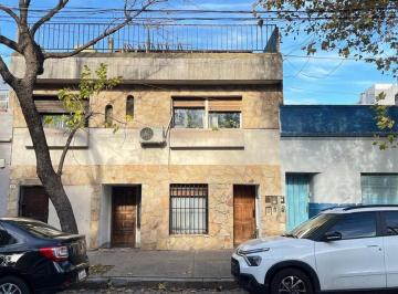 PH · 87m² · 4 Ambientes · Venta Casa 4 Ambientes en Liniers Apto Credito