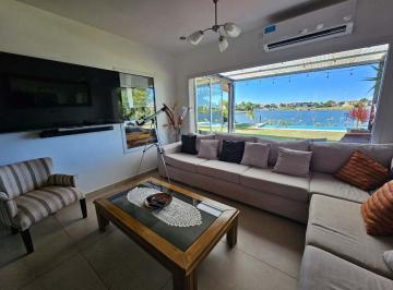 Casa · 139m² · 4 Ambientes · 2 Cocheras · Venta Casa 4 Amb a La Laguna San Sebastian Area 10