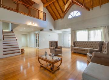 Casa · 464m² · 7 Ambientes · 2 Cocheras · Casa en Venta en Ciudad Evita