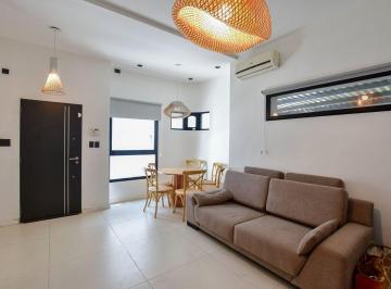 Casa · 140m² · 4 Ambientes · 2 Cocheras · Casa Venta La Plata 3 Dorm. Patio Garage