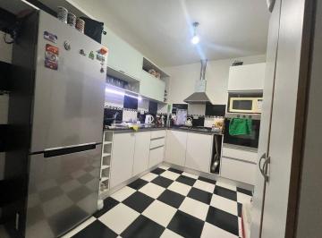 Casa · 200m² · 5 Ambientes · 2 Cocheras · Venta Casa Las Heras