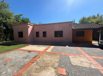 Casa · 166m² · 6 Ambientes · 1 Cochera · Casa 6 Amb en Venta Polvorines con Pileta y Parque