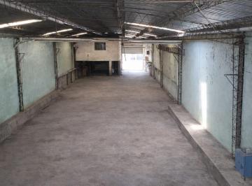 Local comercial · 622m² · 3 Ambientes · Galpon de 600 m con Local y Depto