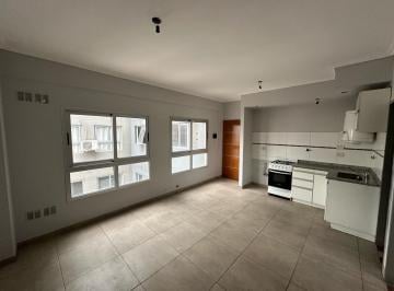 Departamento · 40m² · 2 Ambientes · 2 Ambientes Moron Centro Contrafrente en Alquiler 2d