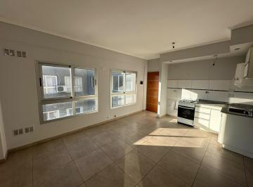 Departamento · 40m² · 2 Ambientes · 2 Ambientes Moron Centro Contrafrente en Alquiler 2d