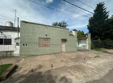 Casa · 100m² · 4 Ambientes · 1 Cochera · En Venta Oportunidad Casa Duplex