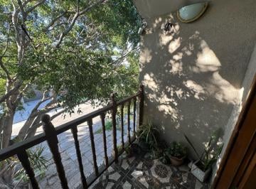 Casa · 240m² · 6 Ambientes · 2 Cocheras · En Venta Casa 5 Dorm. Pileta