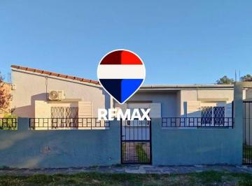 Casa · 96m² · 4 Ambientes · 1 Cochera · Casa Venta Ciudad del Milagro 4 Dorm.